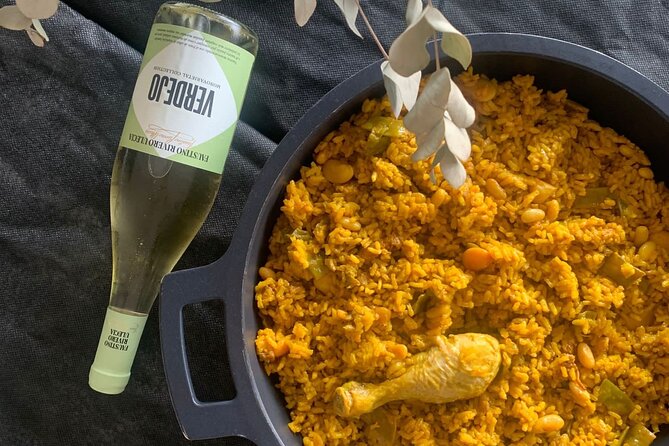Authentic Paella Dinner in Valencia - Location in Ciutat Vella: Easy to Reach, Easy to Pair With Your Night
