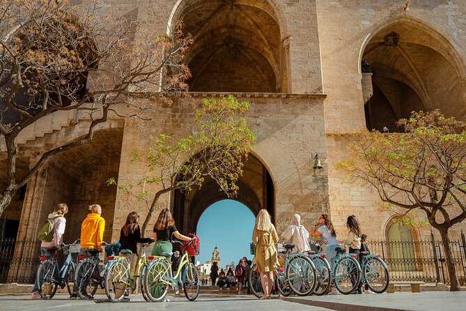Best Bike Tour Dutch & English in Valencia - Stop 5: Jardí del Túria for the Best Stretch of Green Time