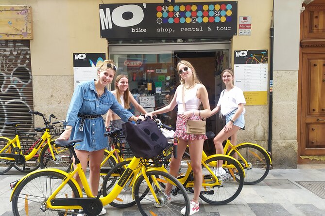 Bicycle Rental City Center - MO’bike in Ciutat Vella: getting started without stress