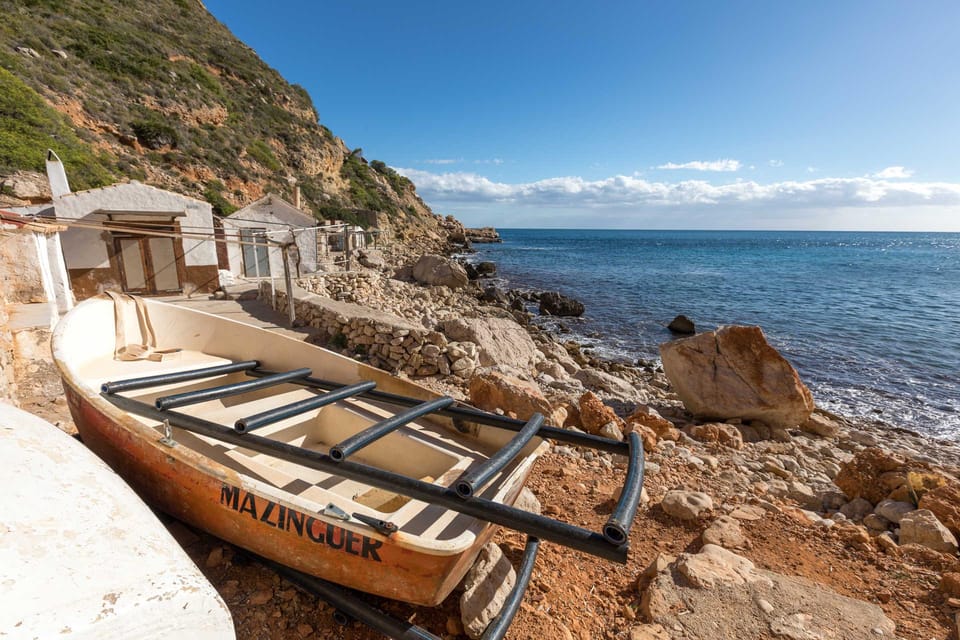 From Valencia: Cala del Moraig Hiking & Beach Trip - Leaving Valencia for Moraira: the bus ride and how to use the time