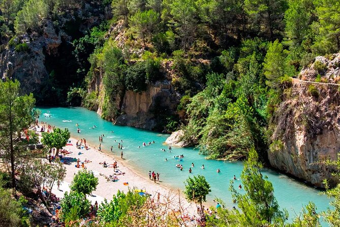 From Valencia: Montanejos Thermal Spring & Girlfriend Waterfall - What to wear and bring: the simple gear that saves the day