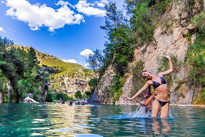 From Valencia: Montanejos Thermal Spring & Girlfriend Waterfall - The guide experience: safe driving, fast momentum, and real personality