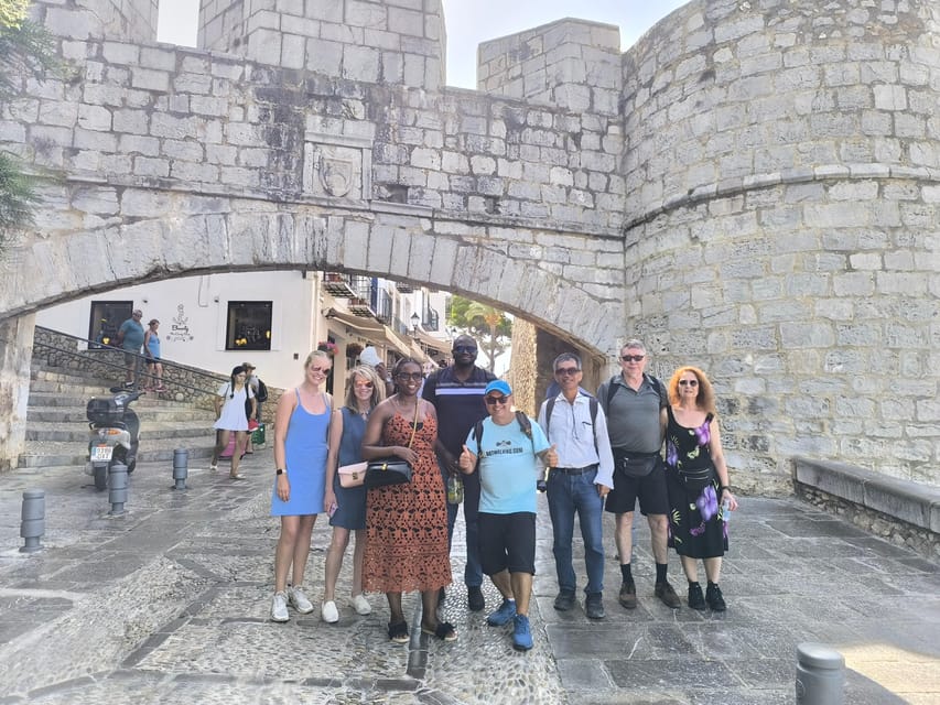 From Valencia: Peniscola Day tour, Game of Thrones - Free time in Peñíscola: shop, walk, and (maybe) go to the beach