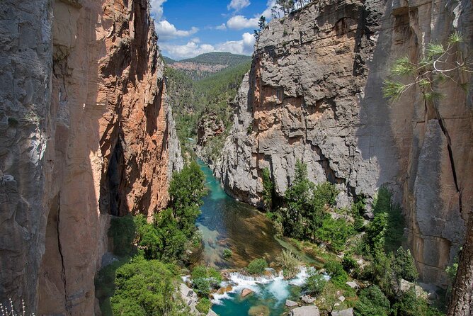 Montanejos Hiking Tour & Thermal Pools from Valencia - Fuentes de los Baños thermal pools: 23°C water and the reality check