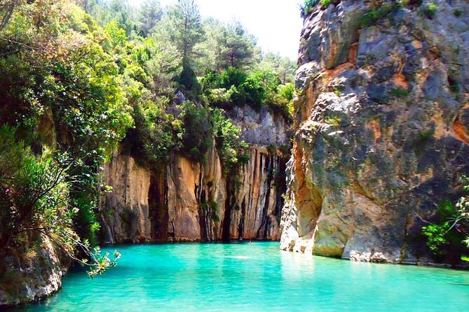 Montanejos Hiking Tour & Thermal Pools from Valencia - Guides make the day: humor, local stories, and safety on tricky bits