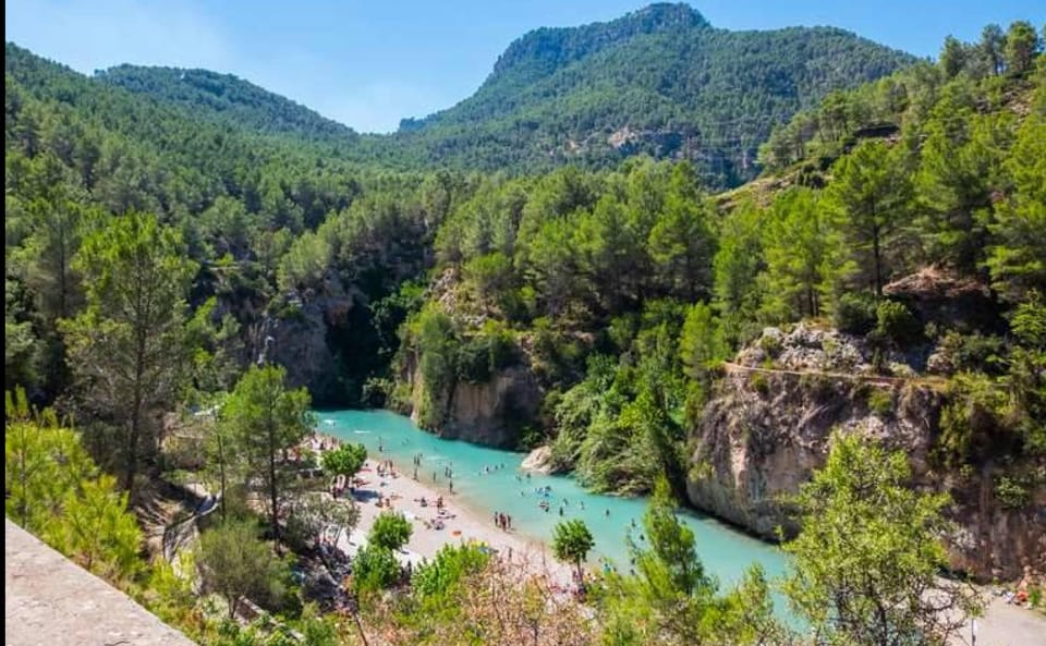 Montanejos Thermal Springs and Waterfall, food included - The Short Walk and the Heat-Rule Reality