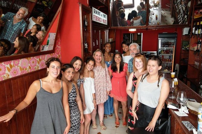 Private premium wine tasting with snacks in Valencia's old town - Stop One: The Fixed Meeting Point That Makes Everything Easy
