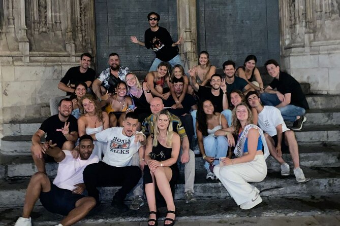 Pub Crawl Tour in Valencia - Plaça del Tossal Stops: two one-hour hangs that change the pace