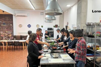 Seafood paella cooking class, tapas and visit to Ruzafa market. - Mercado de Ruzafa: where the seafood and produce logic starts