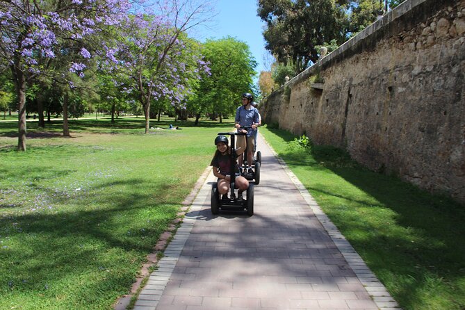 Turia Gardens Private Segway Tour - Parrots and wildlife: the fun surprise that changes the vibe
