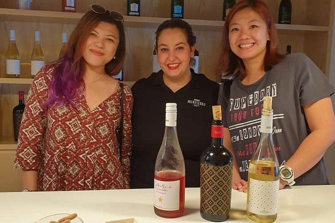 Two wineries tour with wine tasting - Timing and what to expect on a 9:45 start