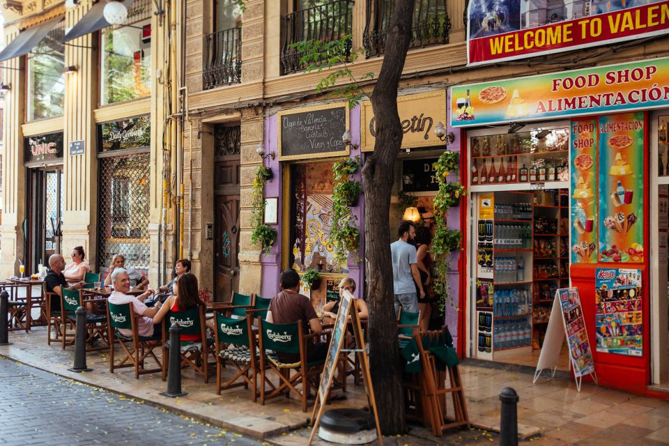Valencia: 1.5-Hour Private Kick-Start Tour with a Local - How the Guide Makes It Work: Passion, Patience, and Flexibility