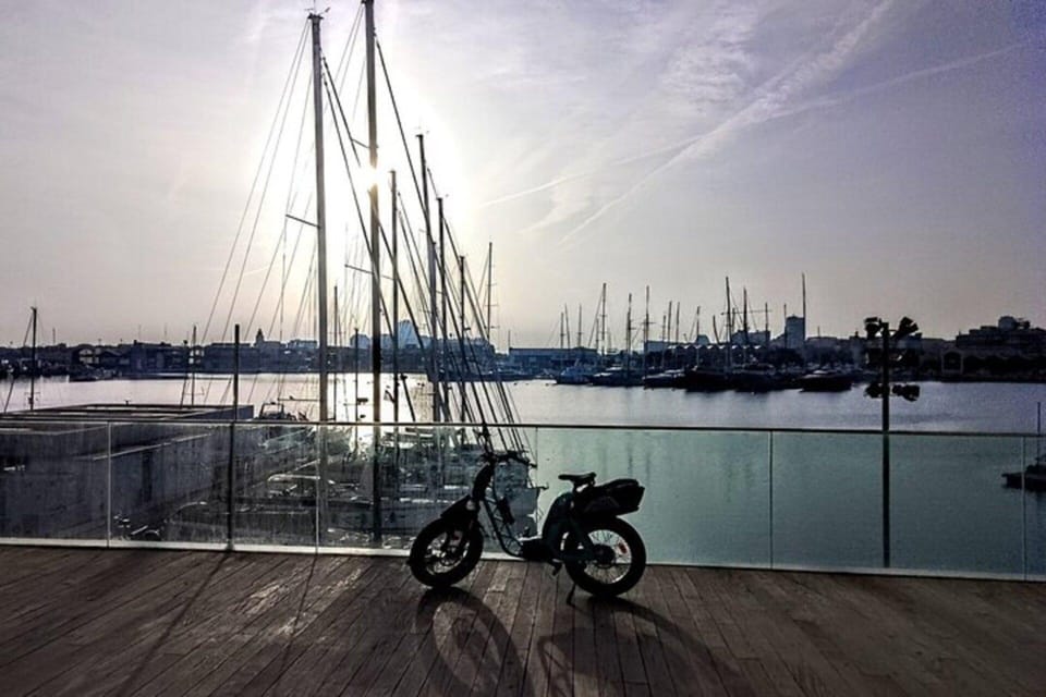 Valencia all in one: beaches, old town & city arts by E-bike - Getting started: Cuba Street in Ruzafa, then off you go