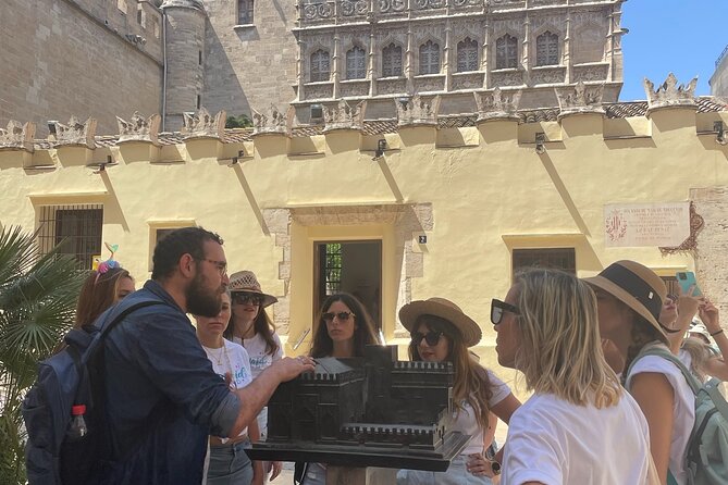 Valencia: Art & Architecture Guided Tour with Monuments Tickets - Palau de la Generalitat: a palace stop with strong context, even if you skip inside