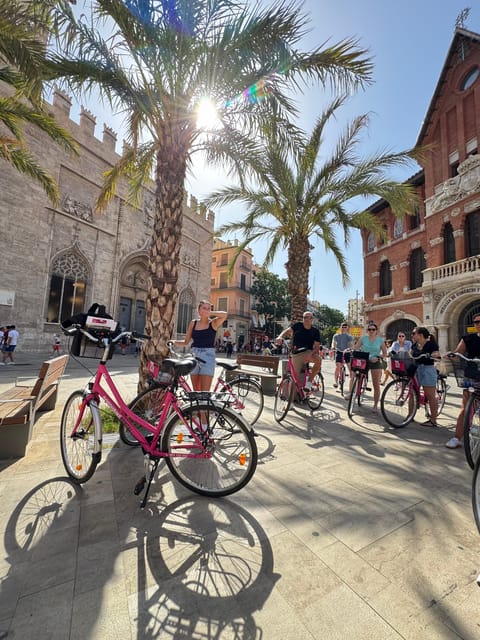 Valencia: City Highlights Guided Bike Tour - Palau de la Música and the Gulliver playground: playful Valencia between monuments