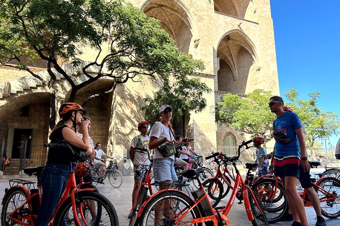 Valencia City Highlights in Guided Bike or E-Bike Tour - What I’d watch for while riding