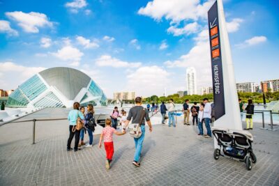 Valencia: City of Arts and Science 3D Movie at Hemisfèric - Getting oriented: stepping into Hemisfèric’s futuristic shell