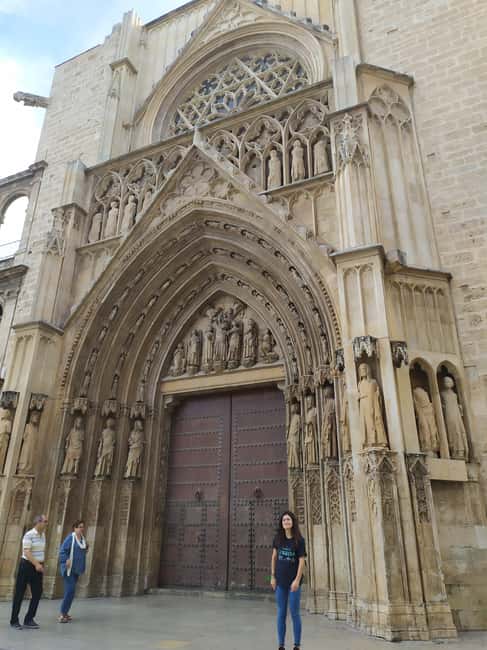 Valencia: City Walking Tour with Top Attractions - ITALIAN - Starting at Plaça dels Furs and the Serranos-Towers meeting point