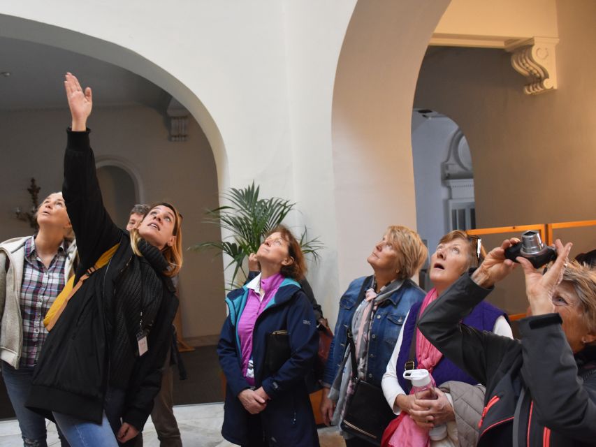 Valencia: Essentials and World Heritages Sites Walking Tour - Meeting at Estación del Norte: the easiest way to begin