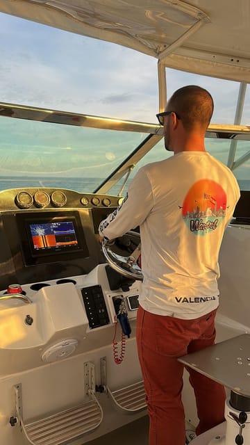 Valencia: Exclusive Sunset Cruise with Drink - Sunset Timing and Boat Views: How Captains Create the Best Photo Light