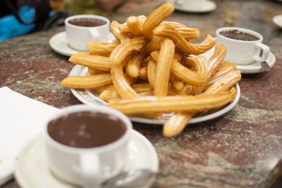 Valencia: Guided City Walking Tour with Tapas Tastings - Price and value: is $161 for 2 hours worth it?