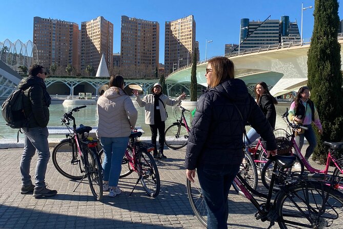 Valencia Highlights Bike Tour - Plaza de la Virgen: Cathedral Views and Roman Street Clues