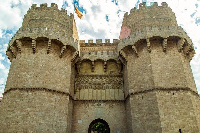 Valencia Highlights with Private Vehicle (Private Tour) - Centre Arqueologic de L’Almoina: Roman Ruins, Underground Comfort