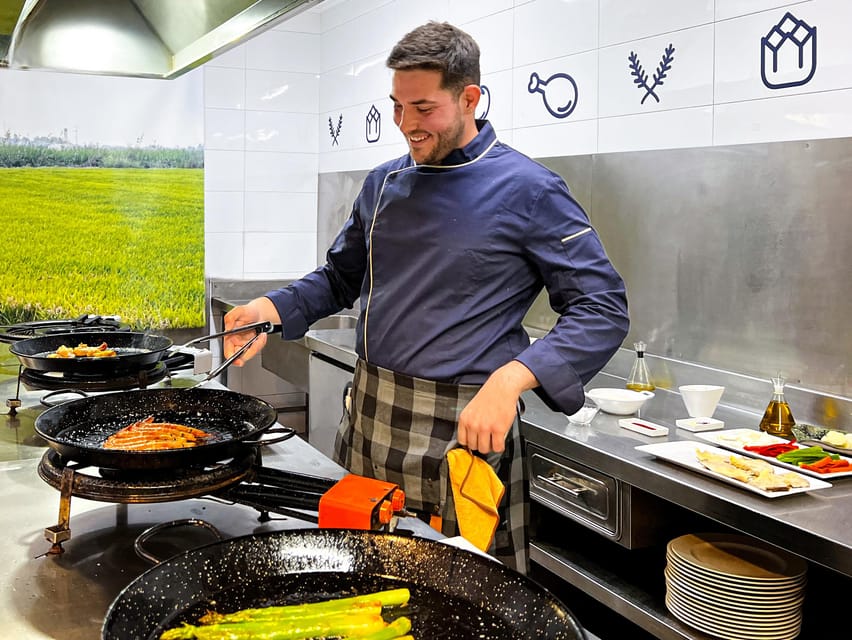 Valencia: Paella Cooking Class with Central Market Tour - Timing and Differences by Shift (Morning vs 5 PM vs 8 PM vs Sunday)