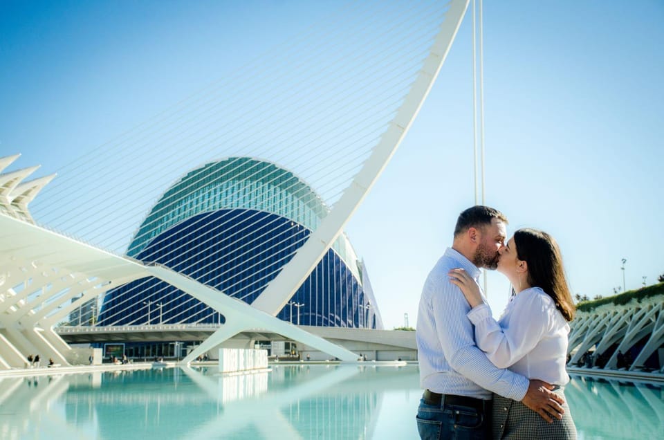 Valencia: Professional photoshoot at City of Arts & Sciences - Should you book a City of Arts and Sciences photoshoot in Valencia?