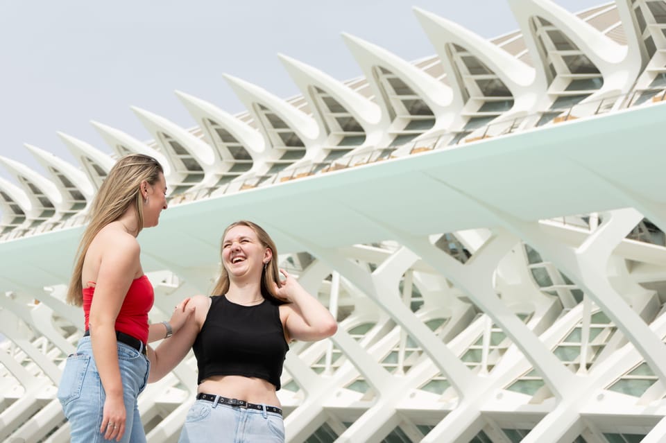 Valencia: Professional photoshoot at City of Arts & Sciences - What the private photoshoot feels like in real time