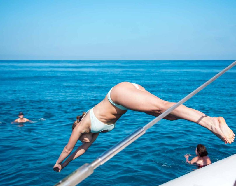 Valencia: Sailing Catamaran Cruise with Valencian Lunch - Small frustrations to keep expectations realistic
