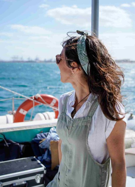 Valencia: Sailing Catamaran Cruise with Valencian Lunch - Net seating tips: how to get the best spot during the day