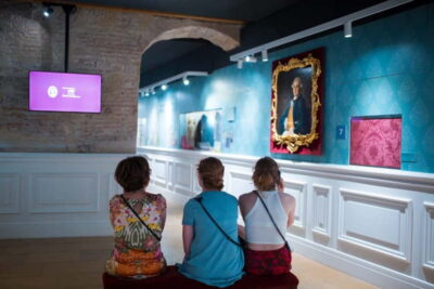Valencia: San Nicolás, Silk Museum and Santos Juanes Church - Valencia Silk Museum and the Arte Mayor de la Seda: A Museum With Production in Its DNA