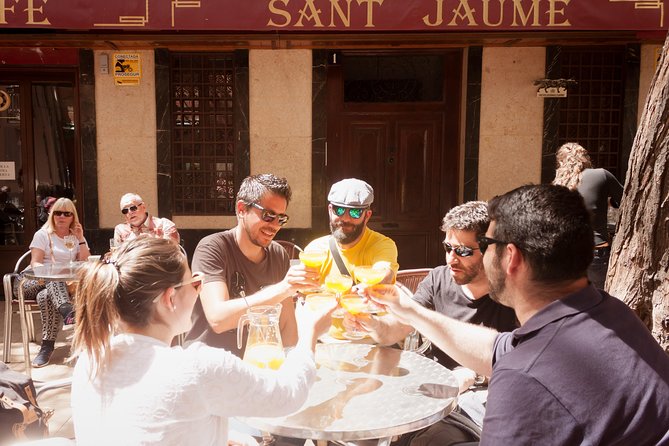 Valencia Tapas and Sightseeing Guided Tour - Old Town Walking: Better Pace for Questions and People